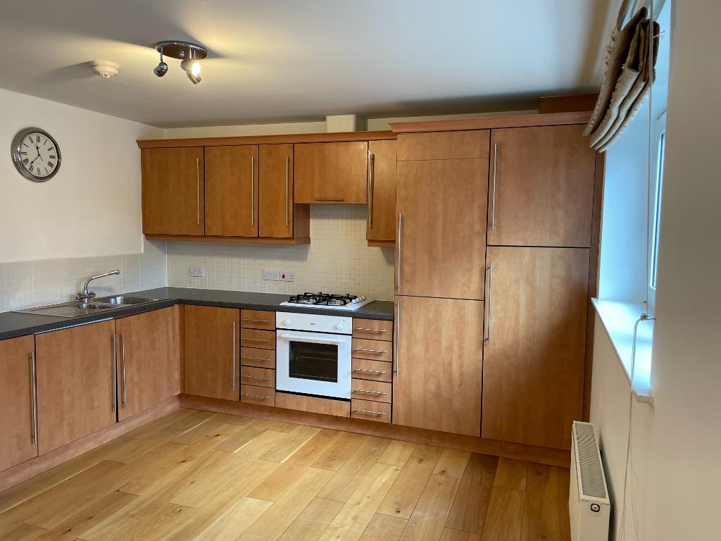 Scapa Way, Stepps, Glasgow, G33 2 bed flat £650 pcm (£150 pw)