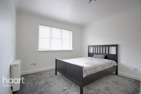 Flat 1, Garter Court Knights Field, Luton, LU2 7LL