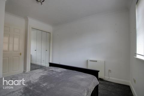 Flat 1, Garter Court Knights Field, Luton, LU2 7LL