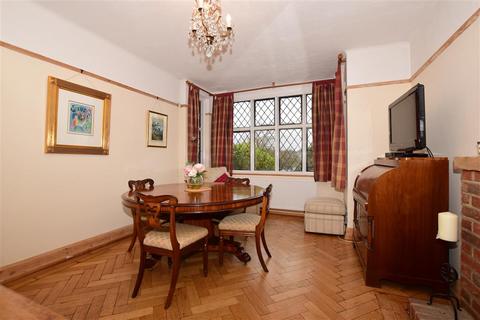 45 Hartley Down, Purley, CR8 4EF