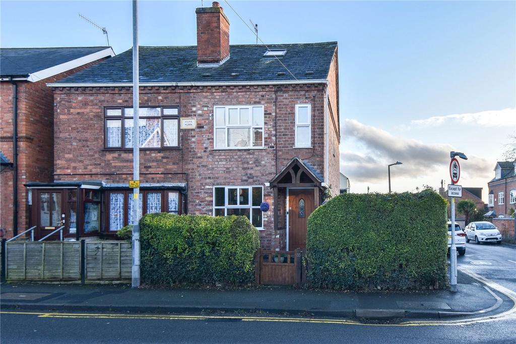 Stoke Road, Aston Fields, Bromsgrove, B60 3 bed semidetached house £
