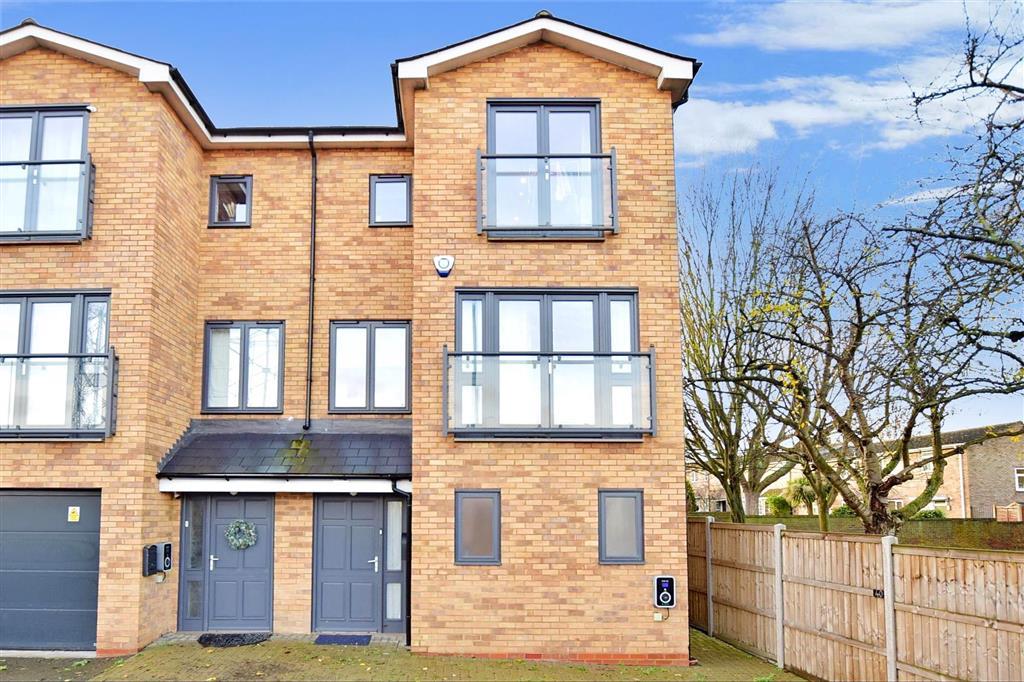 Pier Road, Gillingham, Kent 4 bed townhouse £360,000