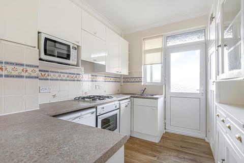 4, Norman Court Upper Sunbury Road, Hampton, TW12 2DN