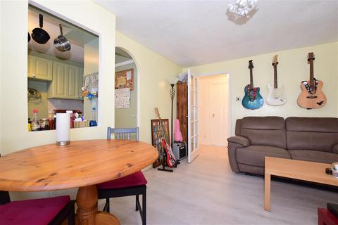 42 Chipstead Close, Sutton, SM2 6BE