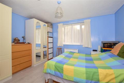 42 Chipstead Close, Sutton, SM2 6BE