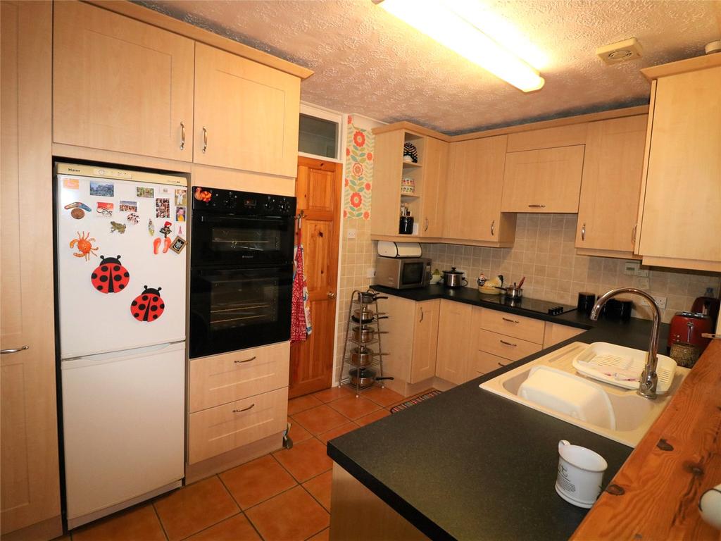 Hubbard Close, Wymondham, NR18 3 bed bungalow £325,000