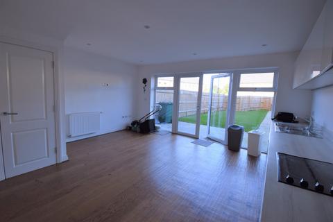 6 bedroom townhouse to rent, West Drayton, UB7