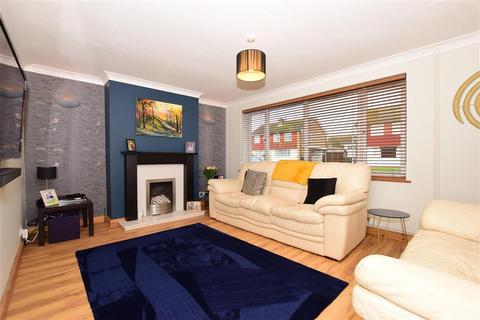 18 Rowan Close, Sturry, Canterbury, CT2 0JB