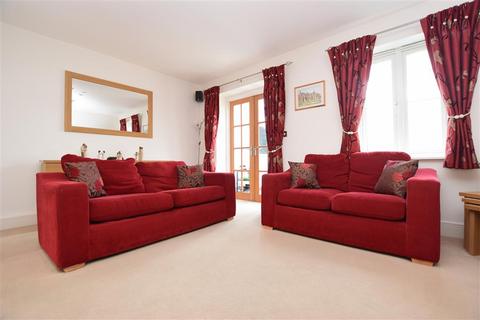10 River Lane, Fetcham, Leatherhead, KT22 9RP