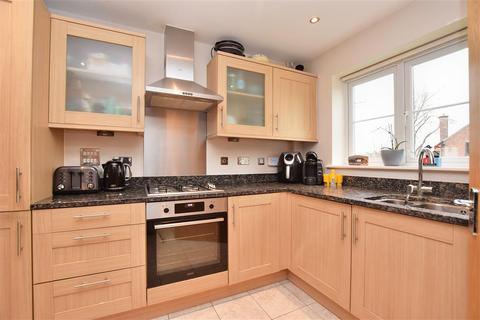 10 River Lane, Fetcham, Leatherhead, KT22 9RP