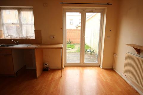 37 Kentlea Road, London, SE28 0JX