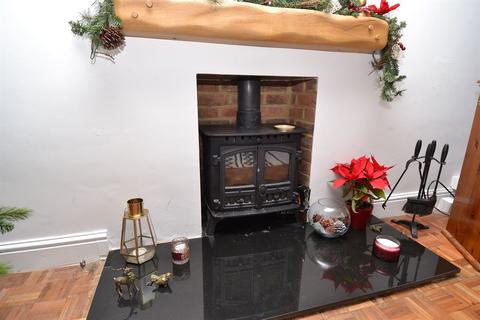 32 Cherry Orchard, Chestfield, Whitstable, CT5 3NH
