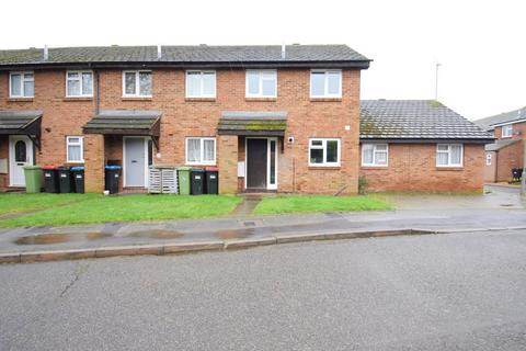 3 bedroom end of terrace house to rent - Lagonda Close, Newport Pagnell MK16