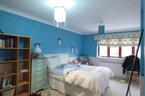 8 Daisy Lane, Alrewas, Burton-on-trent, DE13 7EW