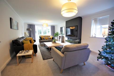 1 Frances Close, Denstone, Uttoxeter, ST14 5GZ