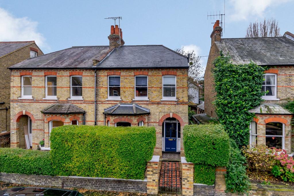 St. Marks Road, Windsor, Berkshire 5 bed semidetached house £1,500,000