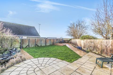 118 Quarry Road, Witney, OX28 1JT