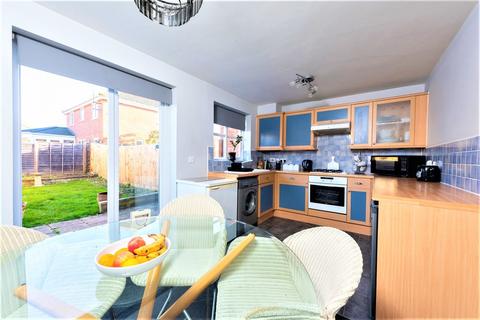 35 Derry Close, Ash Vale, Aldershot, GU12 5SR
