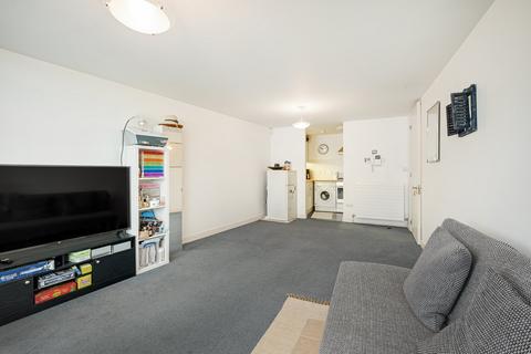 1 bedroom flat to rent, Cluny Mews, Earls Court, London