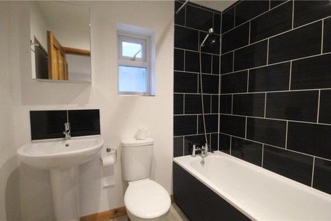 1 bedroom flat to rent - Corrie Road, Addlestone, Surrey, KT15