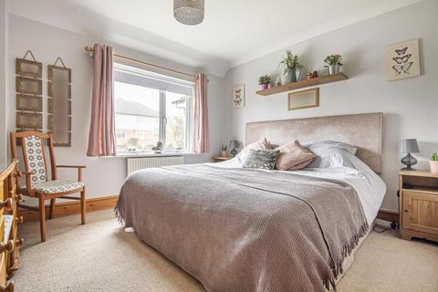 64 Akers Way, Swindon, SN2 2NF
