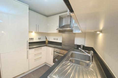 1 bedroom flat to rent, Raphael House, 250 High Road, Illford, IG1