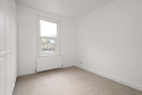 105a York Road, Ilford, IG1 3AQ