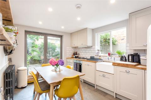 21a Digby Crescent, London, N4 2HS