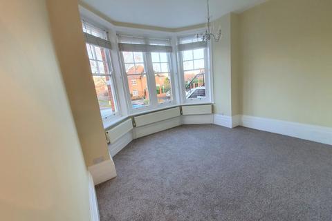 Flat 4, 1 Durham Road, Bromley, BR2 0SG