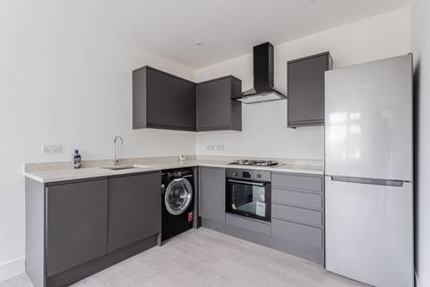 2 bedroom flat to rent, Ashbourne Avenue, Temple Fortune  NW11