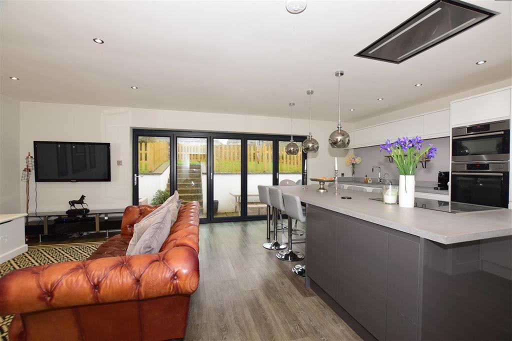 Lounge/ Kitchen/ Diner