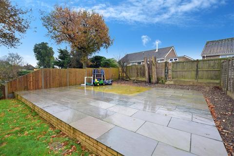 29 Nursery Lane, Whitfield, Dover, CT16 3HG