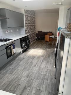 House share to rent, Fremantle Road, Ilford