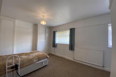 19 Barnwell Road, Northampton, NN2 7RP