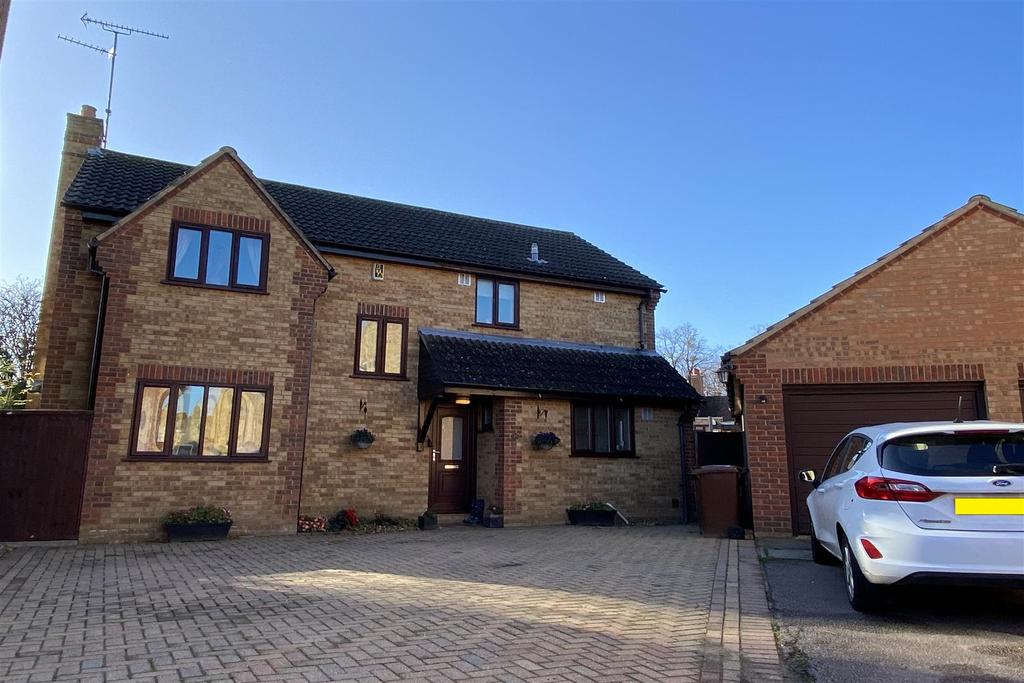 Lockwood Close, Kingsthorpe, NN2 4 bed detached house £344,995
