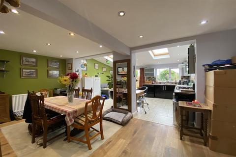 65 Cottingham Drive, Moulton, Northampton, NN3 7LD