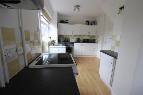 40 Grasscroft, Northampton, NN2 8QH