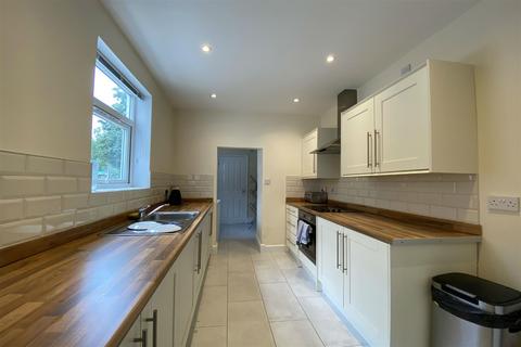 67 Balmoral Road, Northampton, NN2 6JY