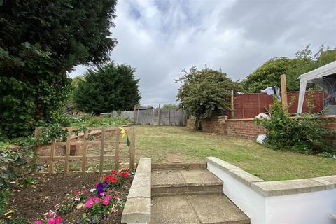 67 Balmoral Road, Northampton, NN2 6JY