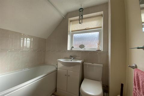 65 Grasscroft, Northampton, NN2 8QL
