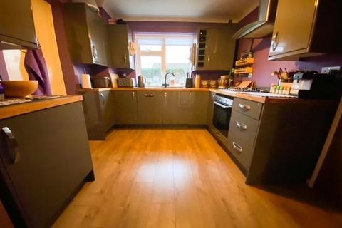 14 Mapperley Drive, Northampton, NN3 9UF