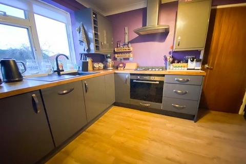 14 Mapperley Drive, Northampton, NN3 9UF
