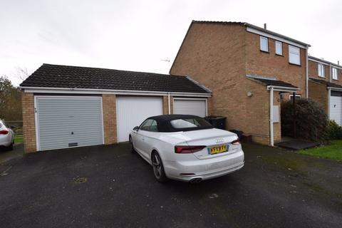 3 bedroom terraced house to rent - Fir Tree Close, Flitwick