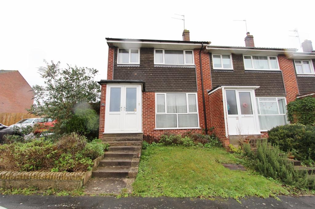 Lays Drive, Keynsham 3 bed end of terrace house £895 pcm (£207 pw)