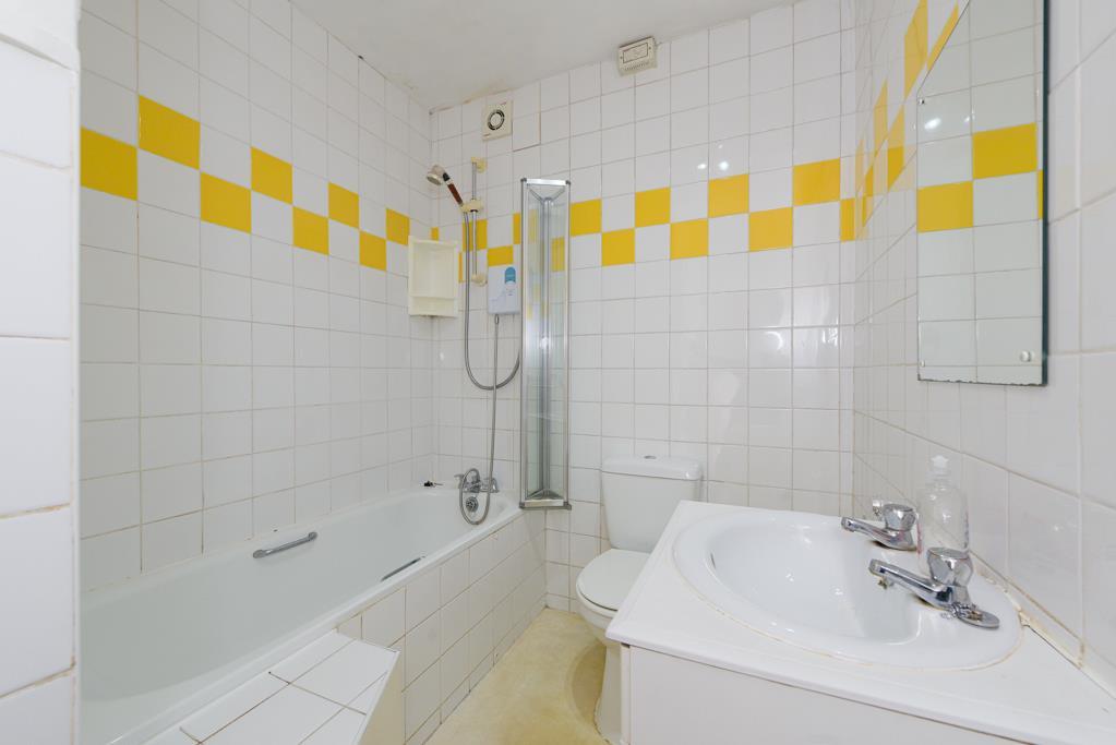 (Rightmove)  (14 of 16).jpg