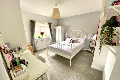 9 The Spinney, Grange Park, Northampton, NN4 5BT
