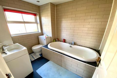 15 High Greeve, Wootton, Northampton, NN4 6BA
