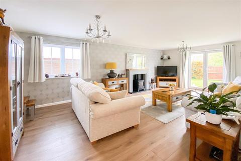 79 Baines Way, Grange Park, Northampton, NN4 5DP