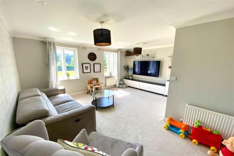 6 Brook View, Grange Park, Northampton, NN4 5DR
