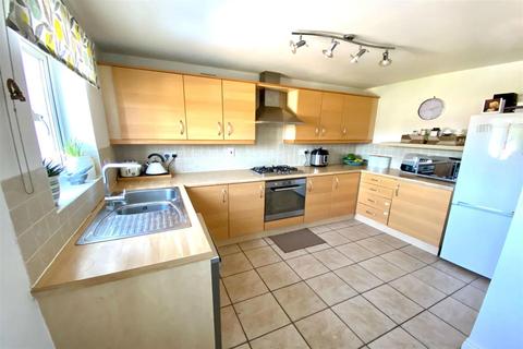 6 Brook View, Grange Park, Northampton, NN4 5DR